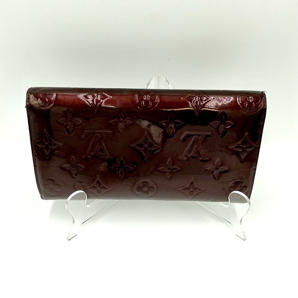 Louis Vuitton  inorganic Vernis Sarah Wallet #831 - Picture 2 of 7